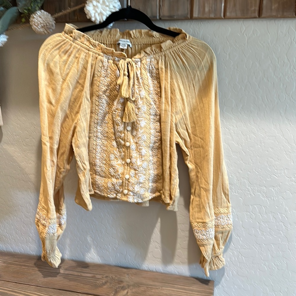 Boho chic American Eagle Top
